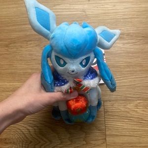 Pokémon Glaceon holiday plush
